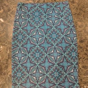 BOGO! EUC large blue and purple GORGEOUS Cassie!